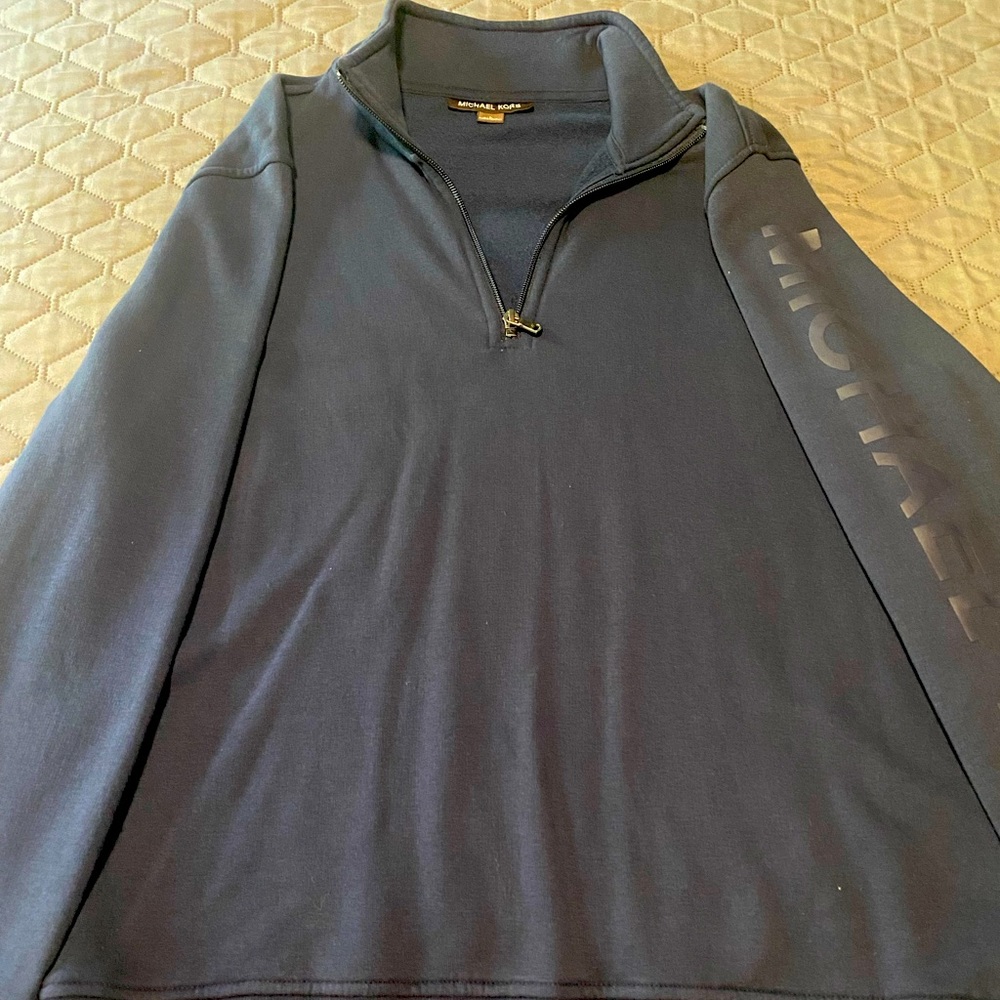Micheal Kors Men’s half zip Blue top (L)